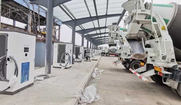 【重卡电动先锋】赢咖娱乐300-400kW重卡充电桩：亮点与应用典范(图5)