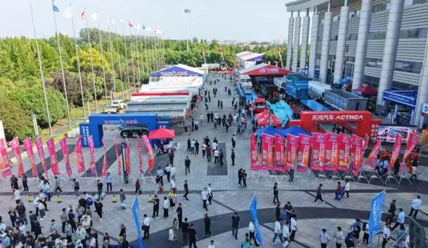 擎动新未来·共绘零碳路 | 赢咖娱乐新能源携手远通集团重磅亮相梁山(图3)